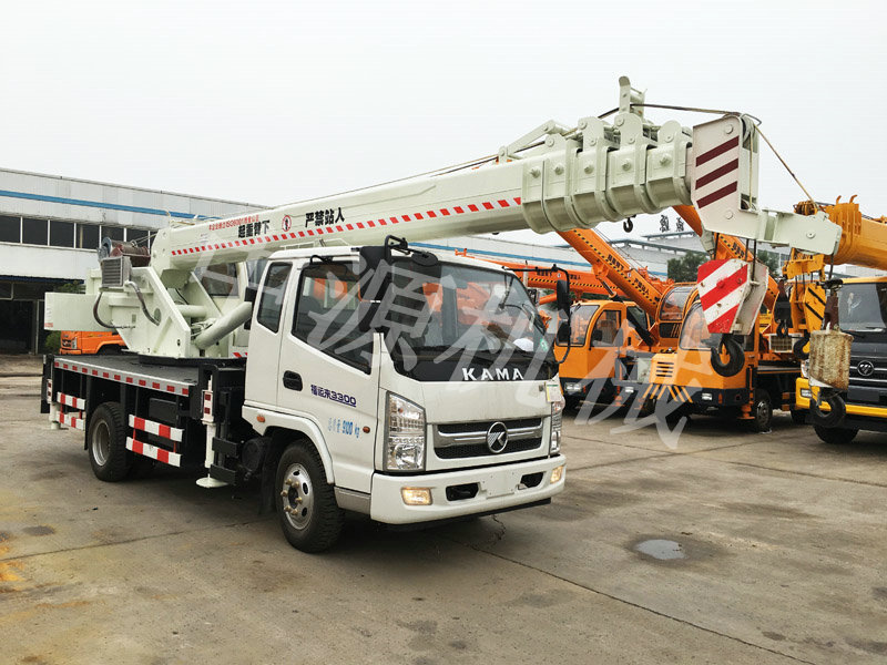 8吨汽车吊凯马系列