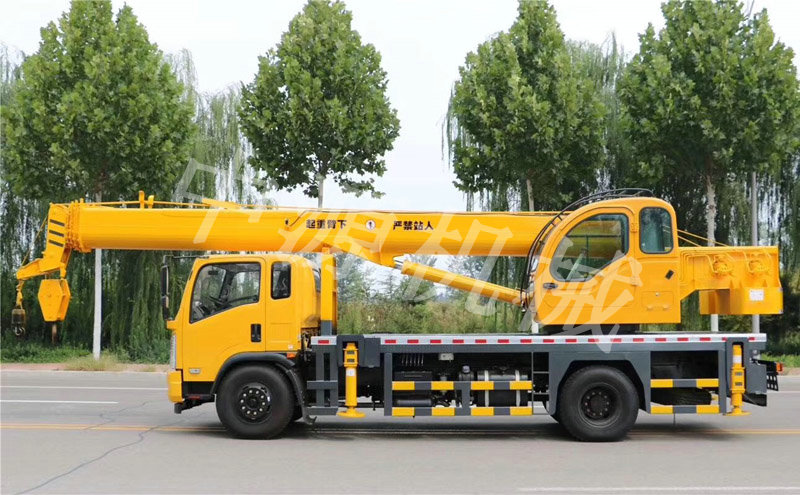 16吨汽车吊东风系列